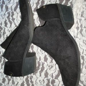 Black ankle booties